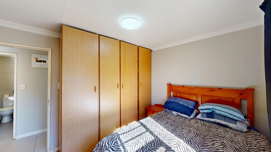 2 Bedroom Property for Sale in Admirals Park Western Cape